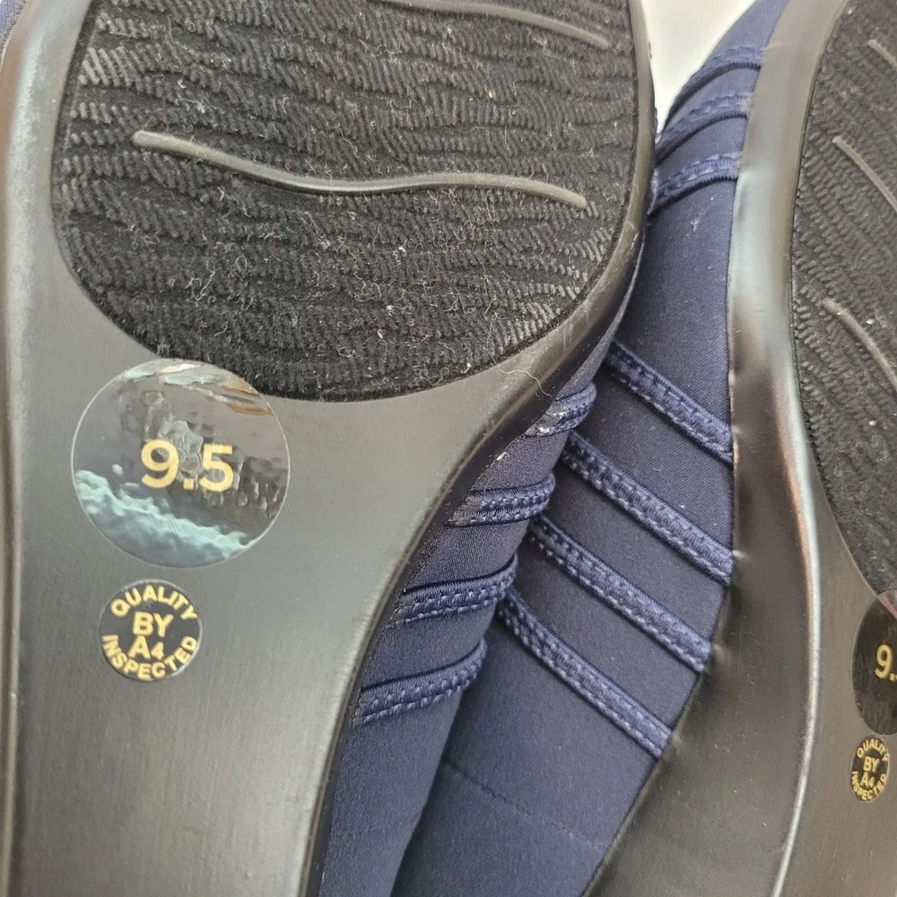 East‎ 5th Grace Wedge 024-2842 Navy Blue Strappy Peep Toe Low Heel Sandals 9.5M